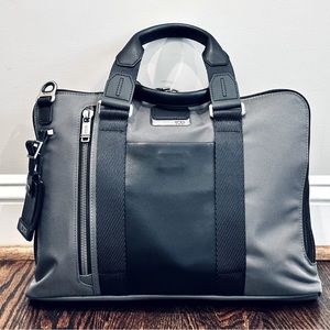 Like new Tumi Alpha Bravo Aviano Slim Brief (Luke gray; MSRP $385)